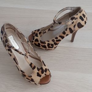 Animal print heels 🐆